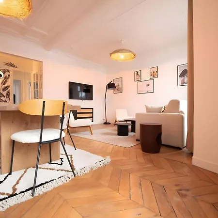 Tbs 326 - Superb With Eiffel Tower View *