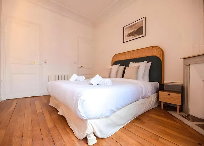 Tbs 326 - Superb With Eiffel Tower View Apartment